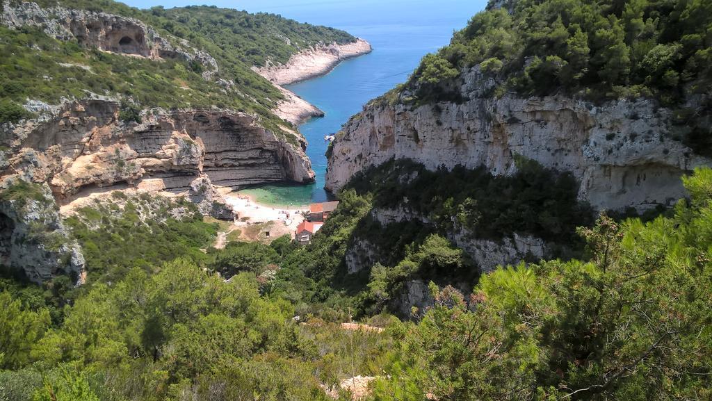 Holiday Home Stiniva Vis Exterior photo